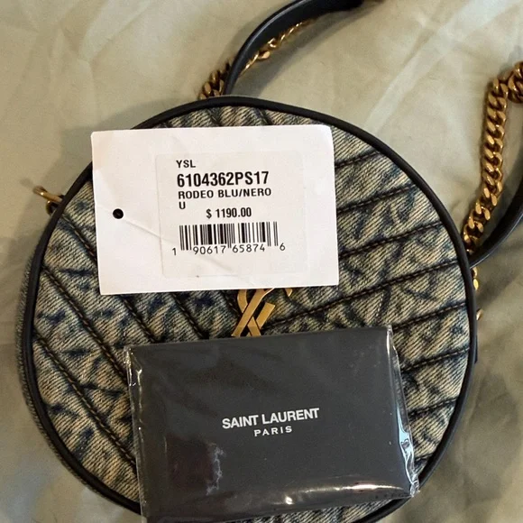 Yves Saint Laurent Black and Gold Chevron Crossbody Bag - Picture 3 of 4